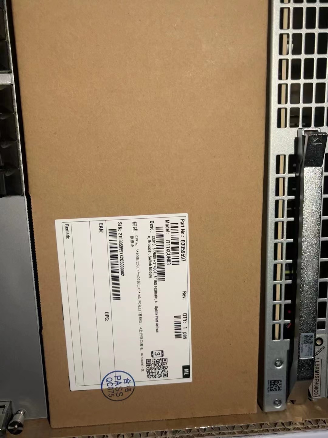 CX916(IT11XCUN03) 8*25GE Optical Port 2*40GE Optical Port 8*16G FC Port(4-Uplink Port Activate Brocade) Switch Module